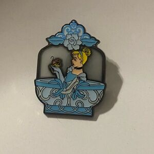 Disney Loungefly Cinderella & Gus Gus mystery pin blind box